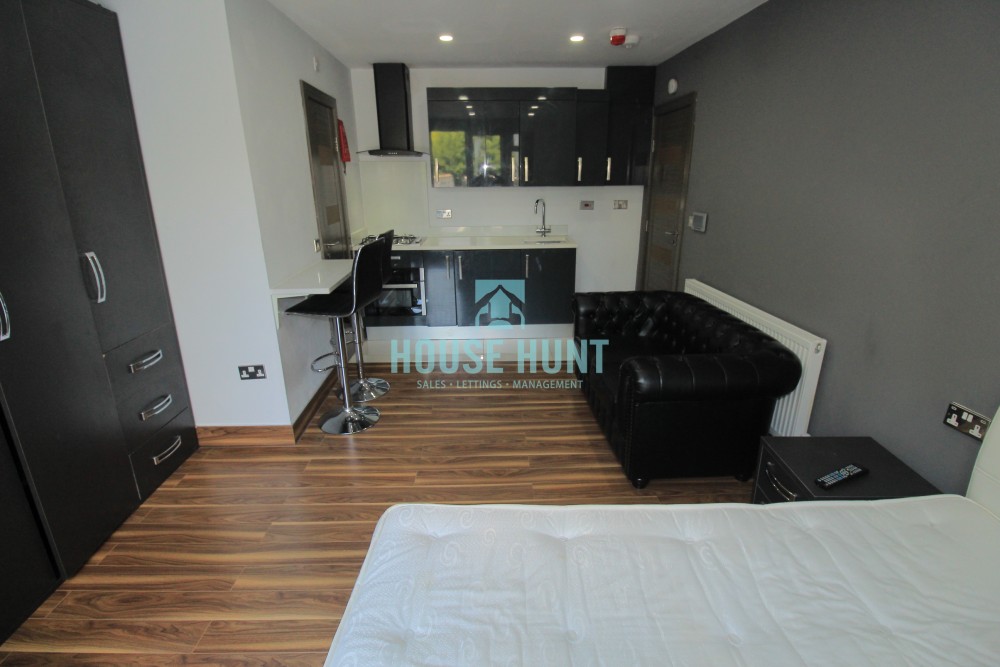 Renwick Apartments, Selly Oak, B29 7BL - Flat 103