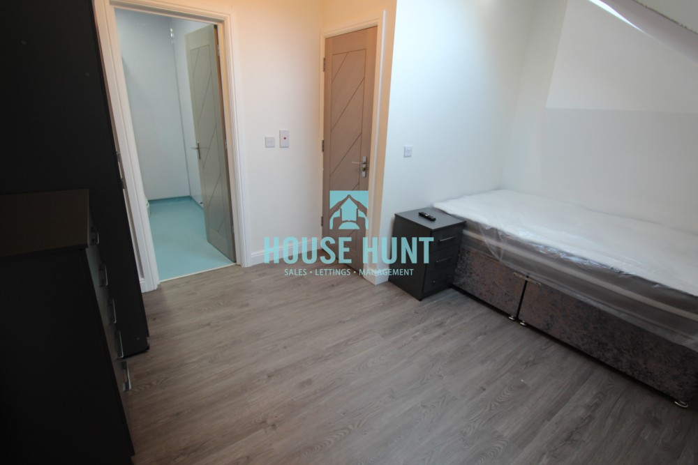 Flat 2 1020 Pershore Road, Selly Oak, Birmingham, B29 7PX