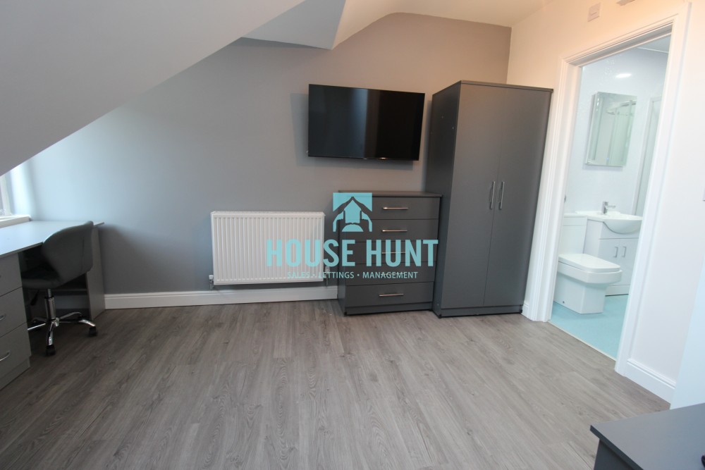 Flat 2 1020 Pershore Road, Selly Oak, Birmingham, B29 7PX