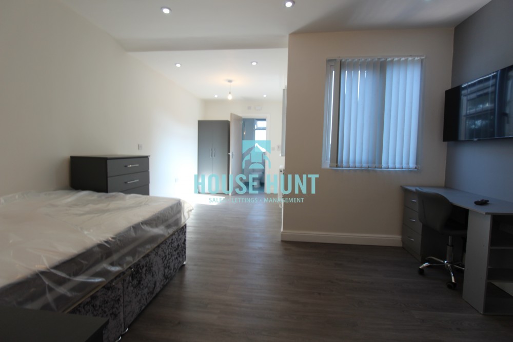 Flat 2 1020 Pershore Road, Selly Oak, Birmingham, B29 7PX