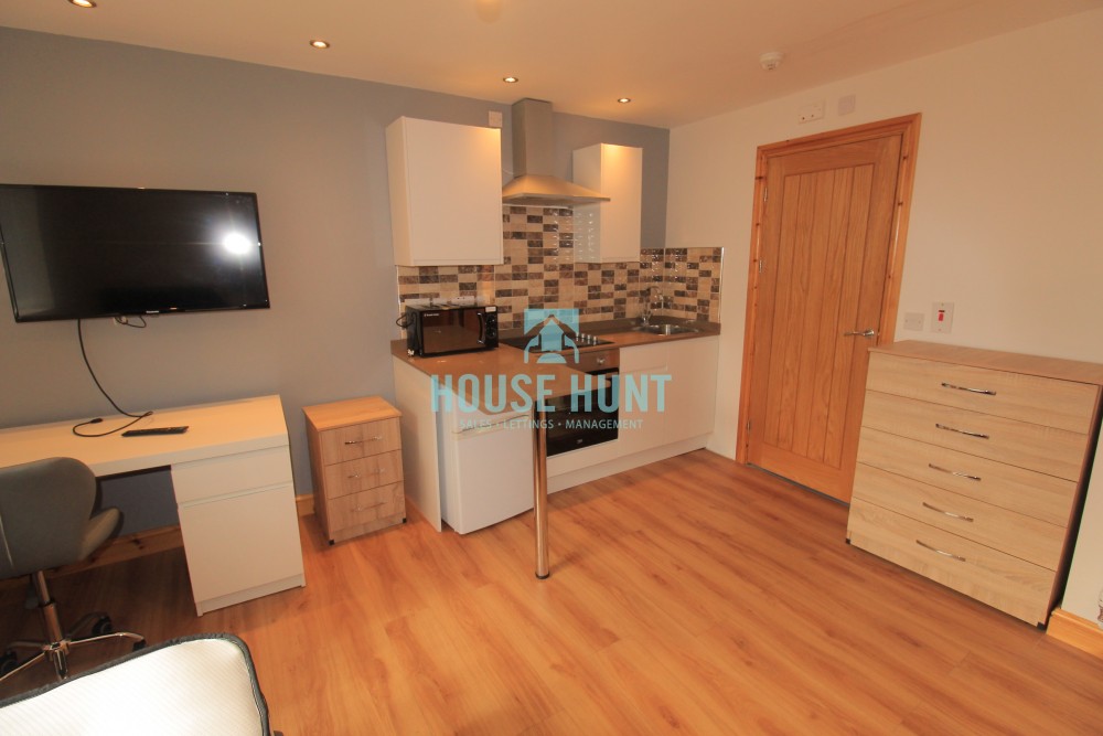 Flat 7 - 46 Rookery Road, Selly Oak, Birmingham, B29 7DQ