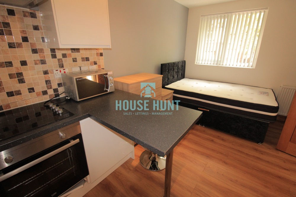 Flat 8 - 46 Rookery Road, Selly Oak, Birmingham, B29 7DQ