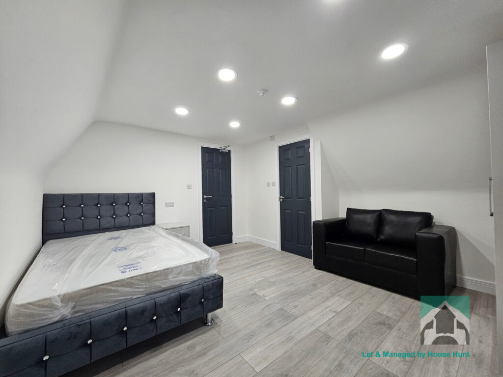 Flat 3 - 862 864 Bristol Road, Selly Oak, Birmingham, B29 6HW