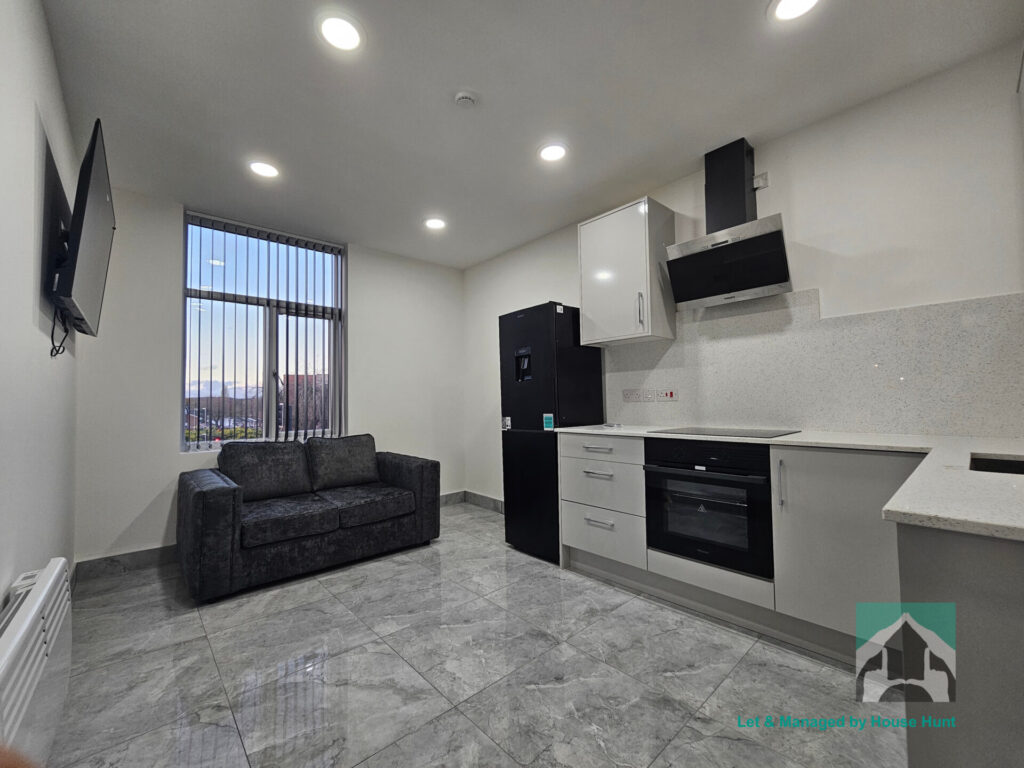 Flat 1 - 862 864 Bristol Road, Selly Oak, Birmingham, B29 6HW