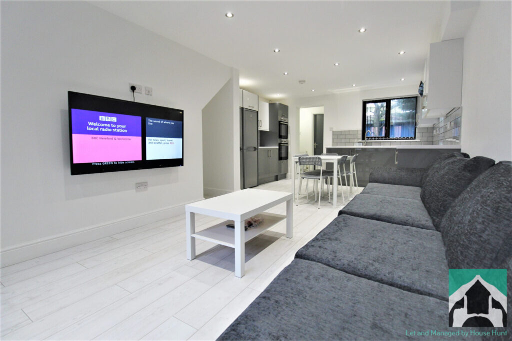 134 Heeley Road, Selly Oak, Birmingham B29 6EZ