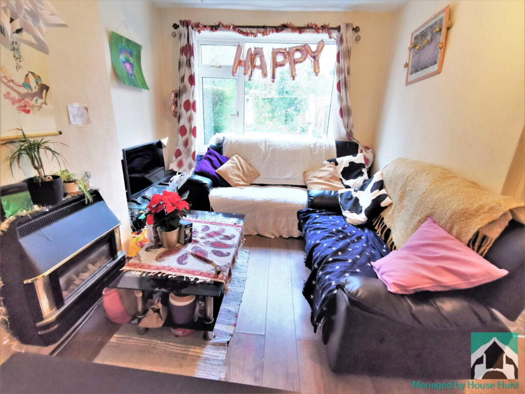 7 Hilldrop Grove, Selly Oak, Birmingham, B17 0NX