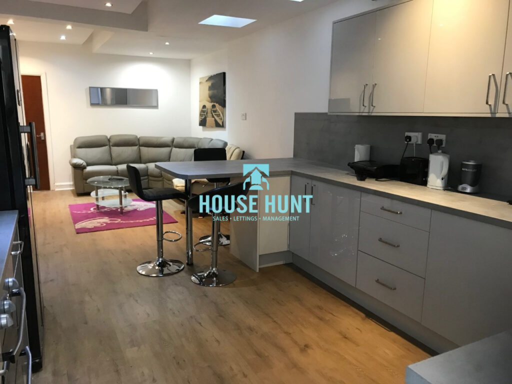 202 Tiverton Road, Selly Oak, Birmingham, B29 6BU